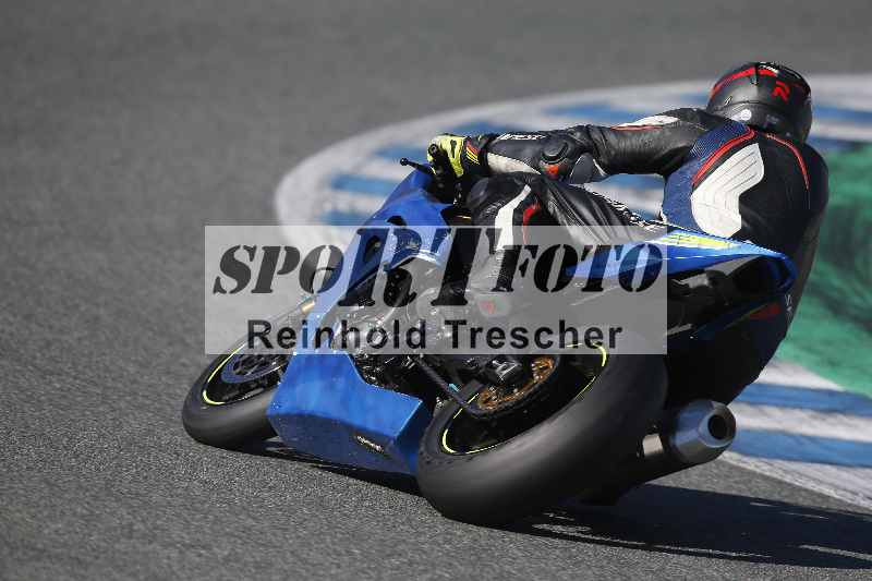 /Archiv-2024/02 29.01.-02.02.2024 Moto Center Thun Jerez/Gruppe blau-blue/backside